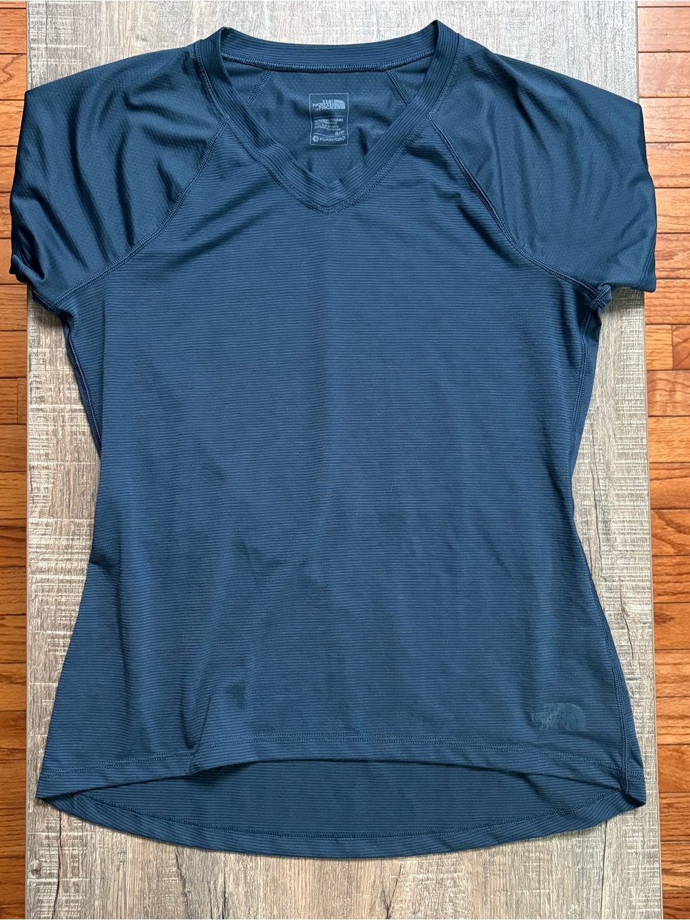 The North Face  Short-Sleeve V-Neck Performance Tee